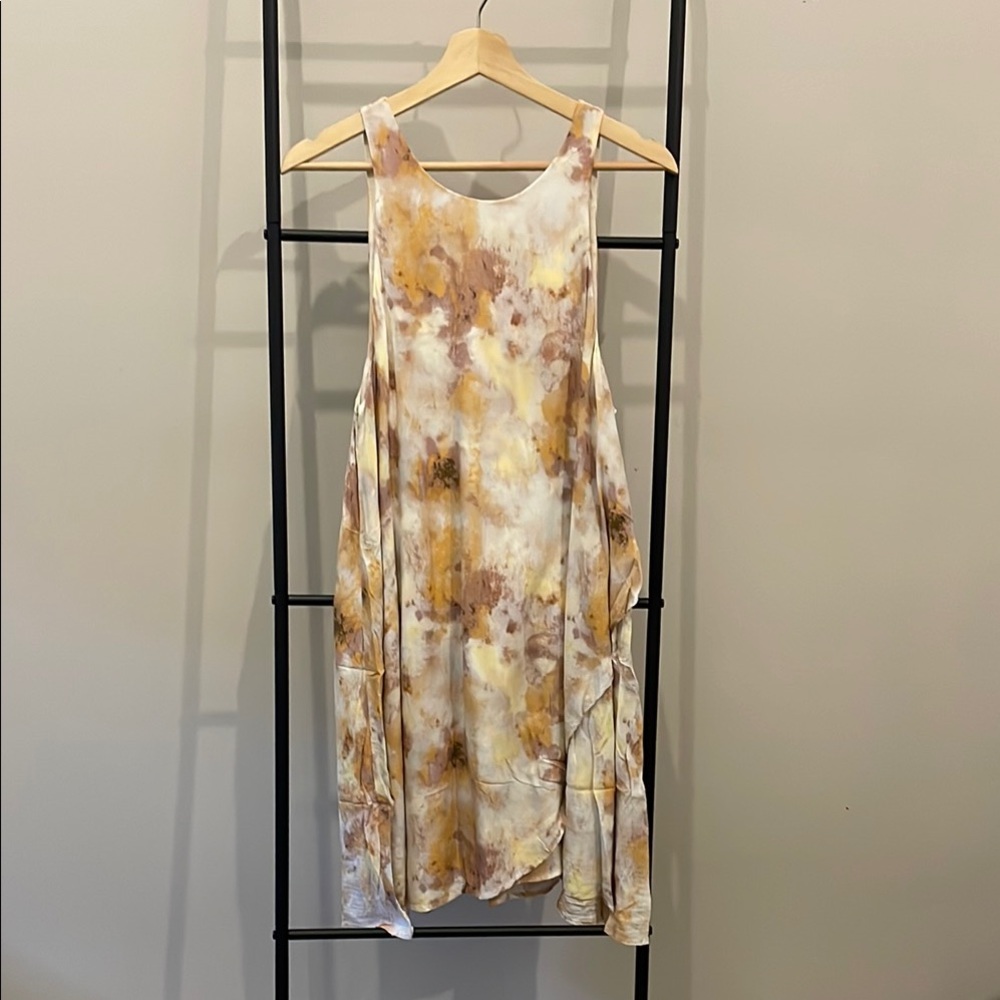 Silence + Noise Cream Sleeveless Dress